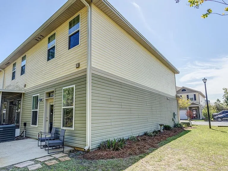7228 Quail Hollow Dr — Photo 15