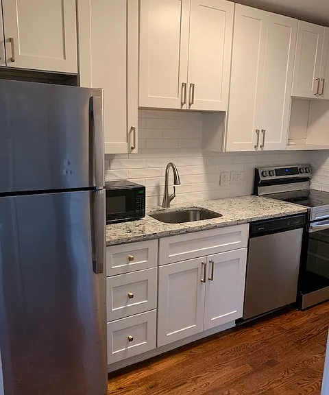 629 Daniels St #B — Photo 3