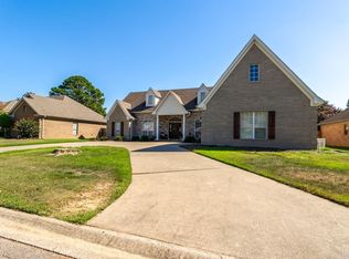 320 Castlegate Dr, Conway, AR 72034