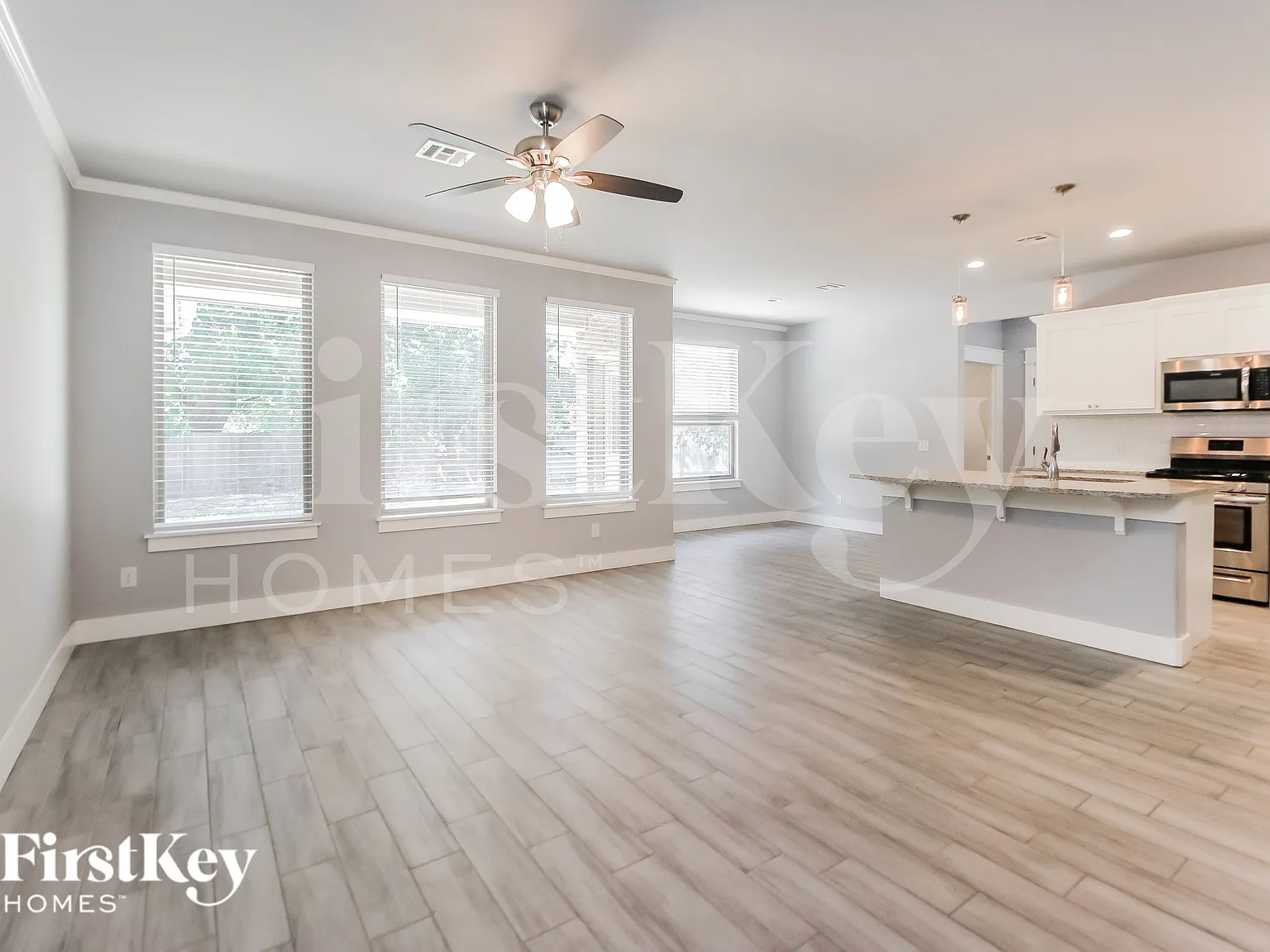 3 bed, 2.0 bath, 1655 sqft, $2,185 — Photo 3