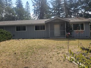 703 Jaynes Dr, Grants Pass, OR 97527