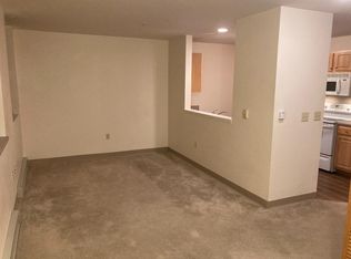 1120 E Parkway Ave #501, Oshkosh, WI 54901