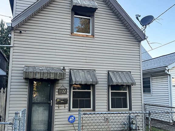 5th image of 1122 Spruce St