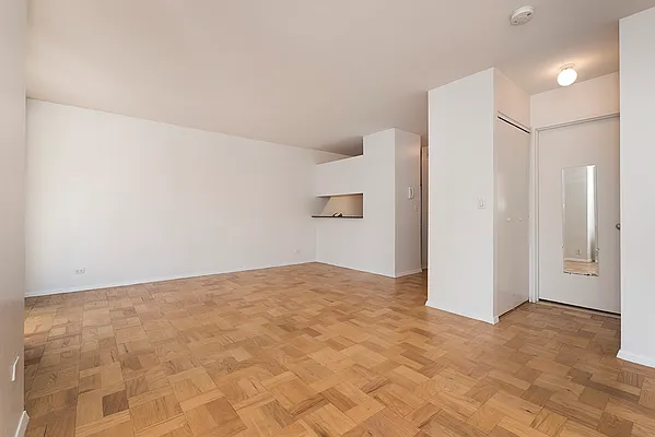 Rented by Oxford Property Group | media 29