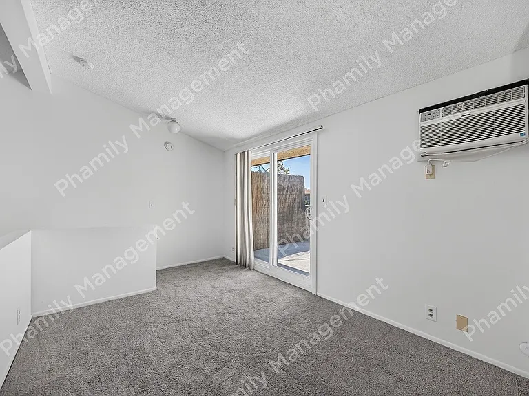 11575 Moorpark St #203 — Photo 14