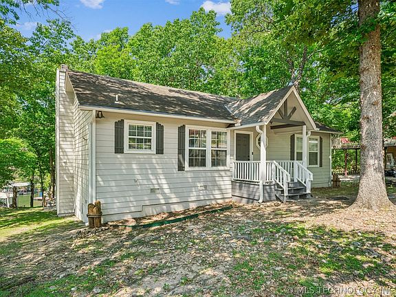 2nd image of 31161 Blackwood Dr