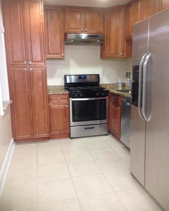 1st image of 6145 Leesburg Pike APT 302