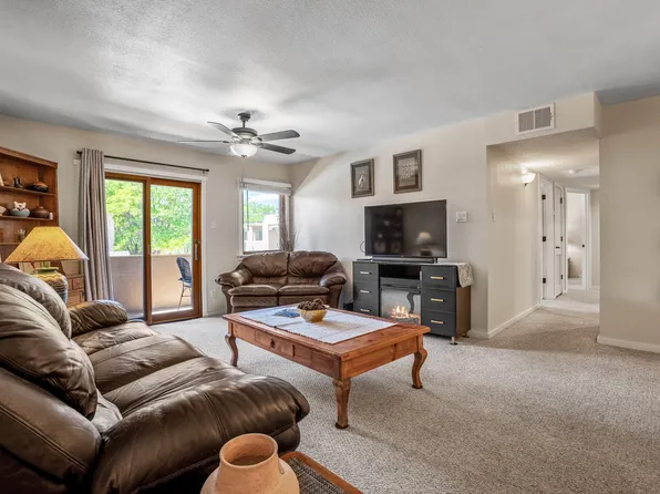601 W San Mateo Rd APT 135, Santa Fe, NM 87505