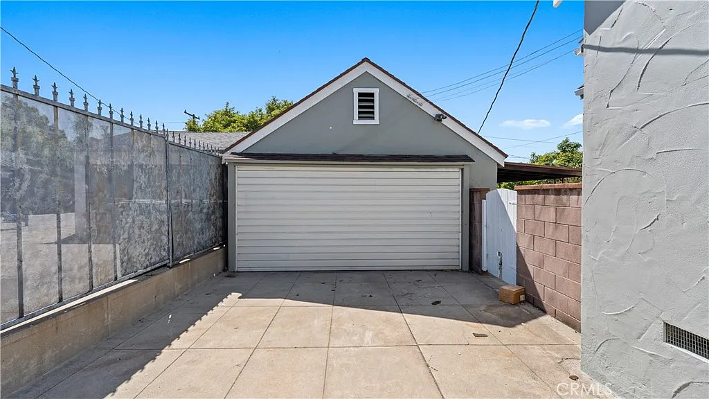 3 bed, 1451 sqft, $6,500 — Photo 4