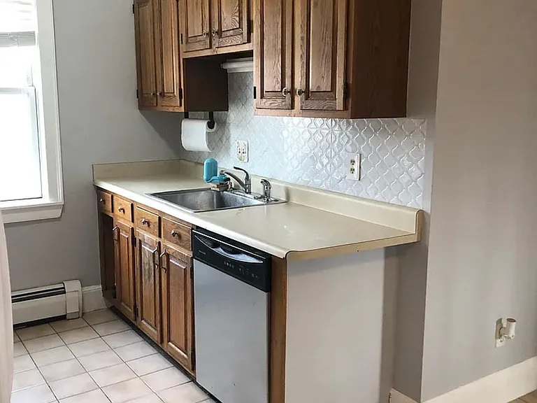 575 Dubuque St #1 — Photo 6