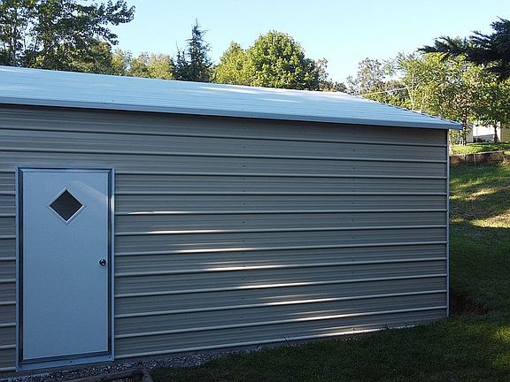 garage 21x22 for two cars