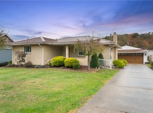 29 Jefferson Ave, Roscoe, PA 15412