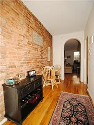 Rented by Buchbinder & Warren | media 28
