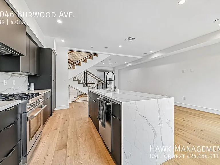 6046 Burwood Ave — Photo 11