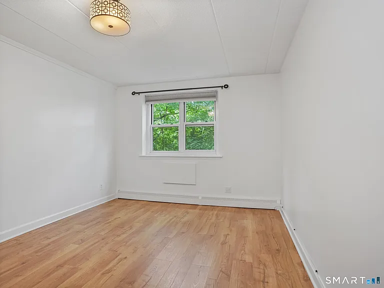 27 Northill St #2J — Photo 15