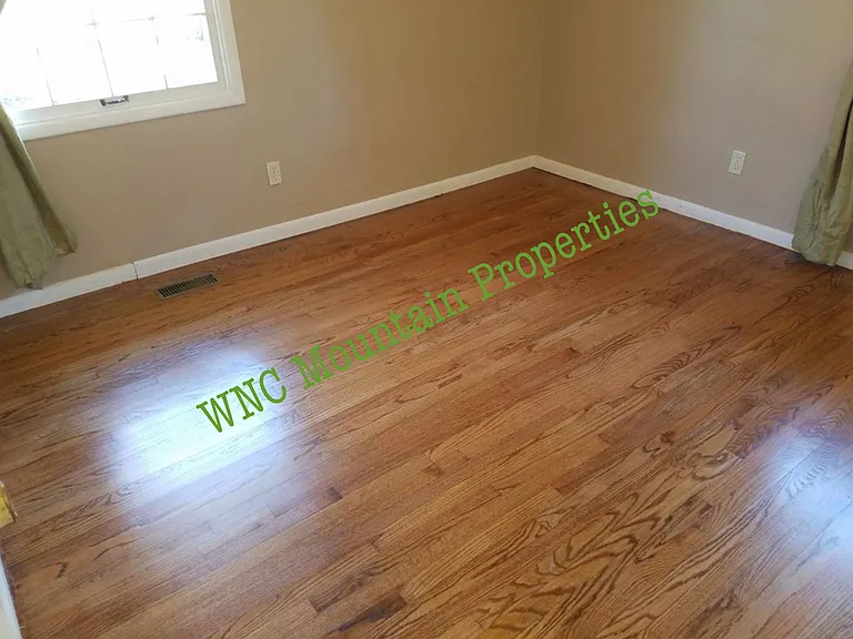 374 Royal Pines Dr — Photo 11