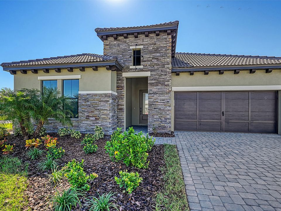 1st image of 340 Aria Dr
