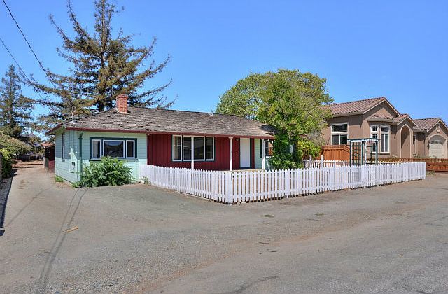 1st image of 1365 Juanita Way