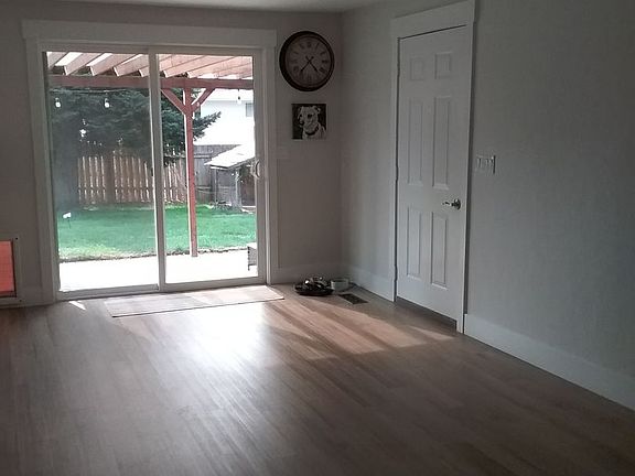 5th image of 925 Shasta Dr