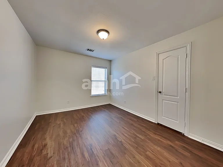 813 Lovebird Ln — Photo 23