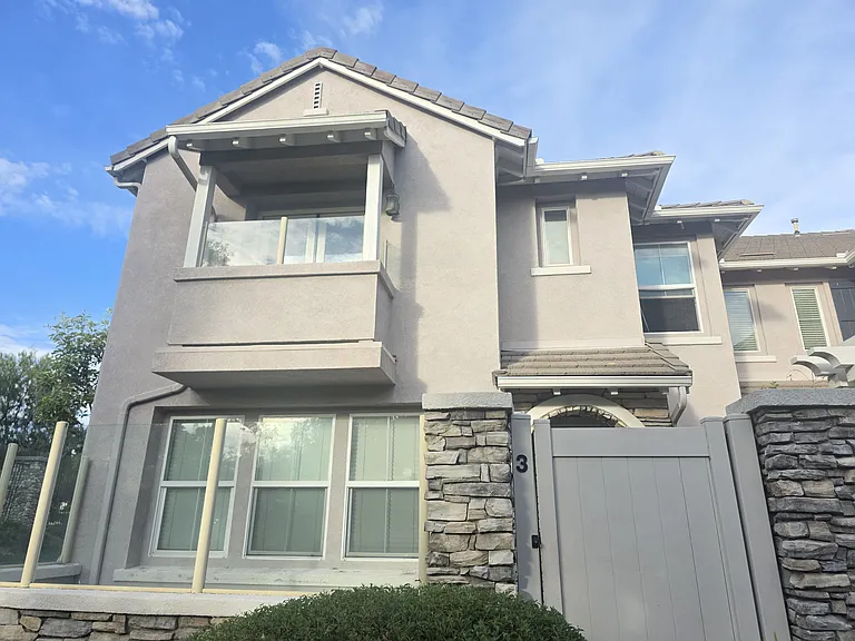 12256 Chantrelle Dr #3 — Photo 2