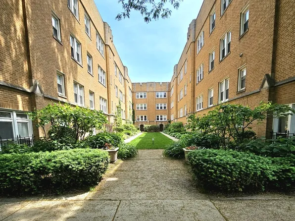 2537.5 Prairie Ave #3N, Evanston, IL 60201