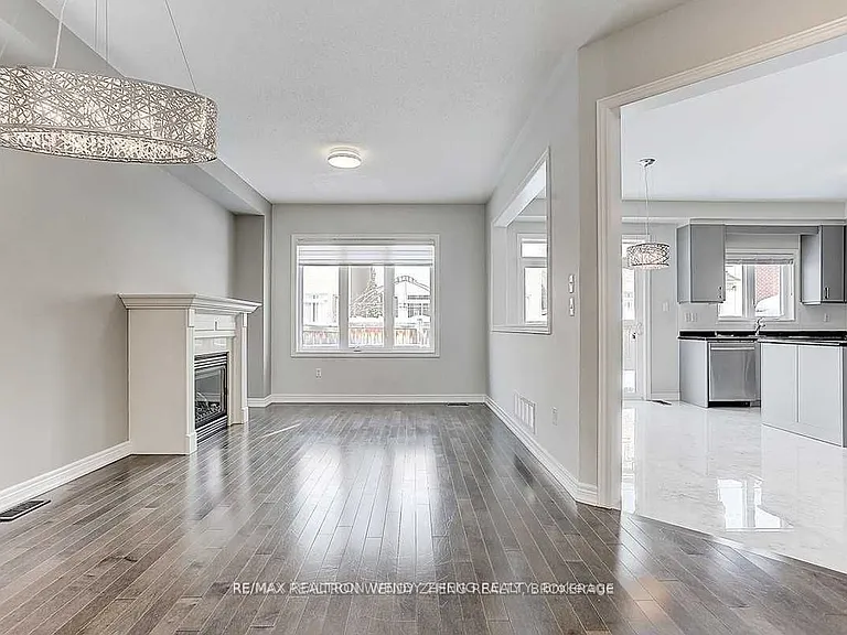 155 Durhamview Cres — Photo 8