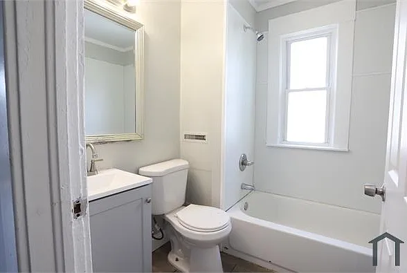 10635 Dupont Ave — Photo 11