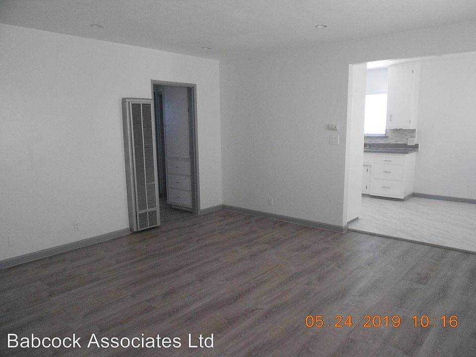 2nd image of 960 W 26th St APT 2