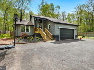 12021 Parkriver Dr, Manassas, VA 20112