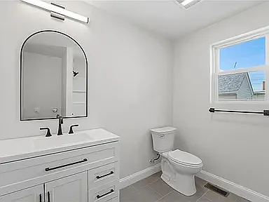 37 Webb St #1 — Photo 4