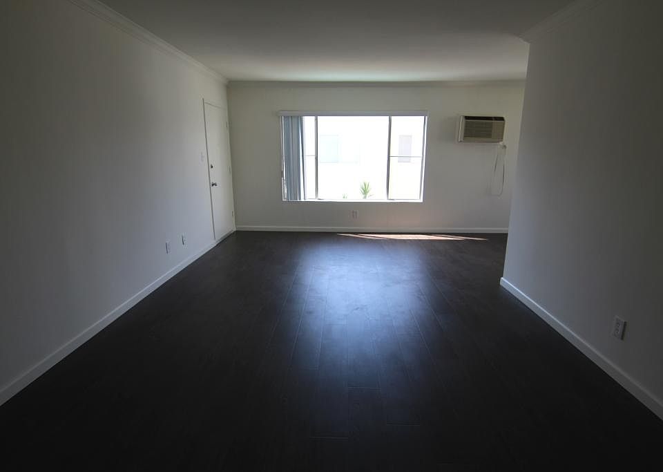 1st image of 1900 Glendon Ave APT 306