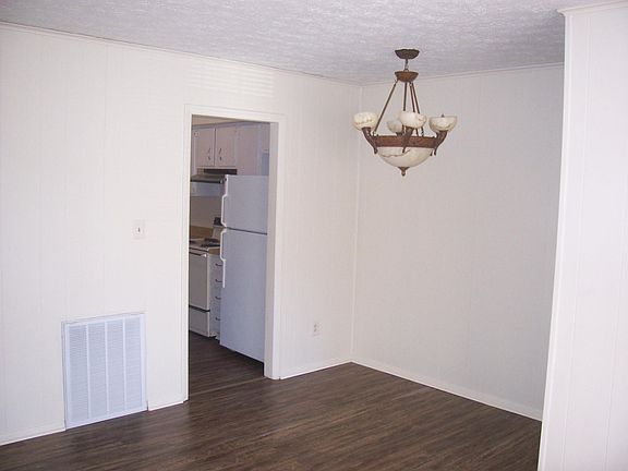 4th image of 7623 Alki Ln