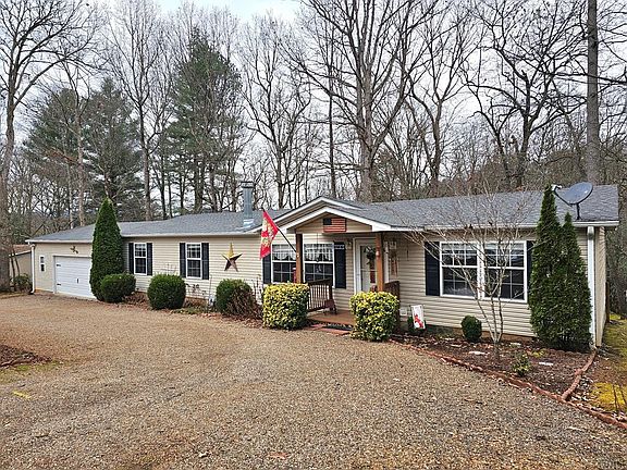 3rd image of 114 Westwood Dr