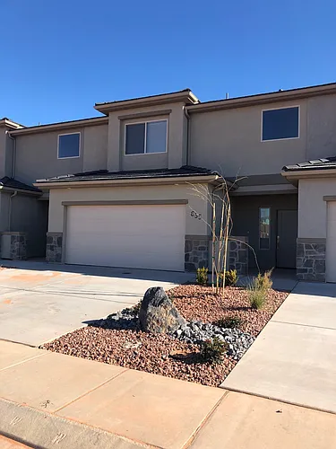655 S Malorie Way Photo 1