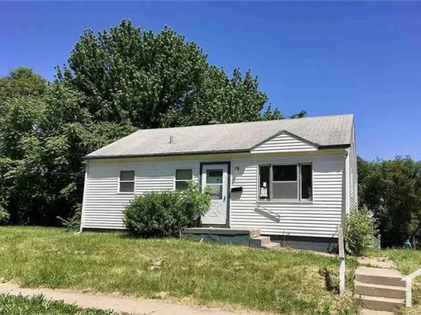 3602 Pratt St, Omaha, NE 68111