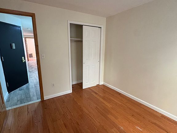 2nd image of 52 Allen St Front 1