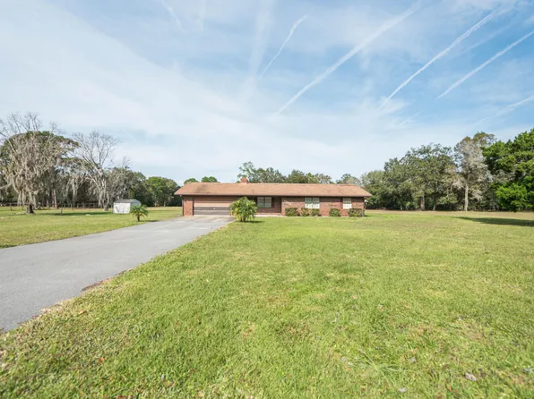 4050 Palm Ave, Mims, FL 32754
