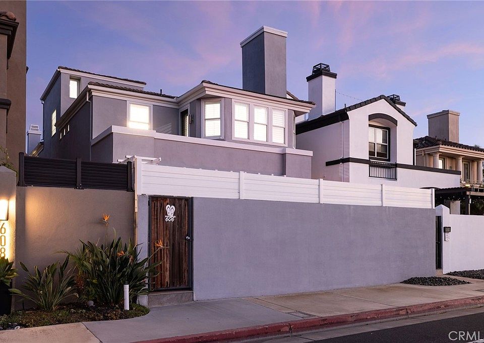 1st image of 606 Goldenwest St