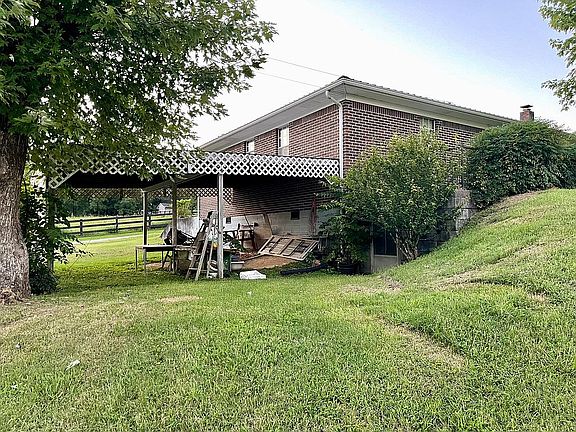 5th image of 121 Cordell Sells Ln