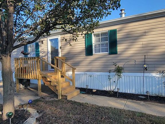 5th image of 2102 Meredith Way #550