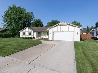 2361 Woodlawn Ave SE, Grand Rapids, MI 49546