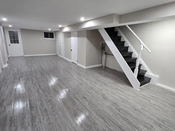 1221 Rainer Rd, Brookhaven, PA 19015