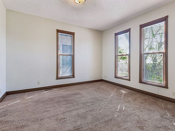 3rd image of 1313 S 32nd St APT 3