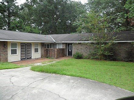 2nd image of 904 Buena Vista Dr