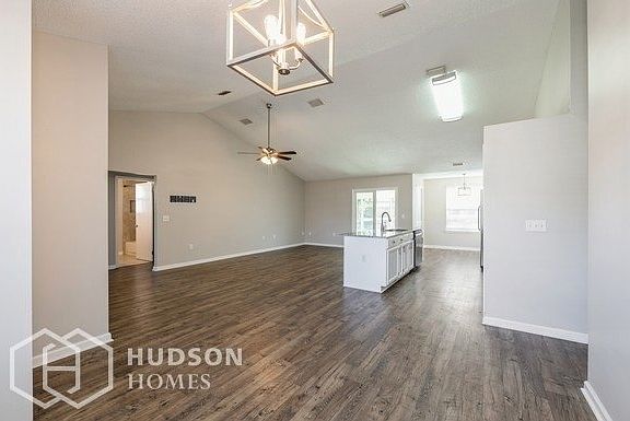5th image of 619 Charles Pinckney St