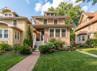 543 S Euclid Ave, Oak Park, IL 60304
