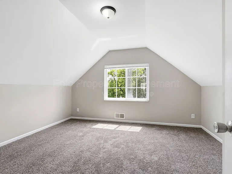 3117 Coucy Ave — Photo 13
