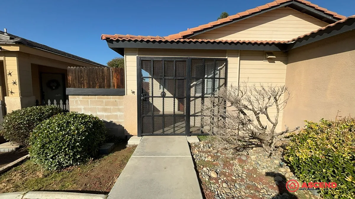 Building Photo - 3609 Villa Lante St
