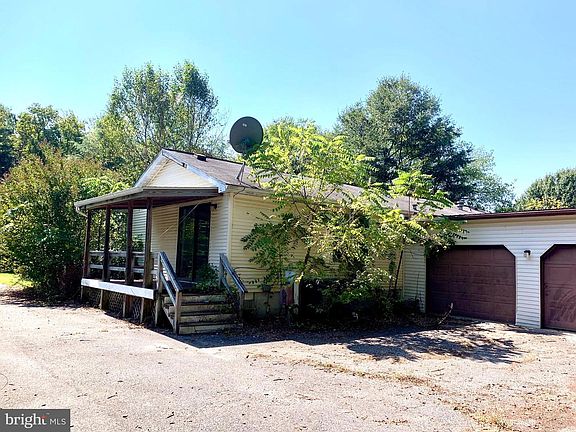 5th image of 23661 Godwin School Rd